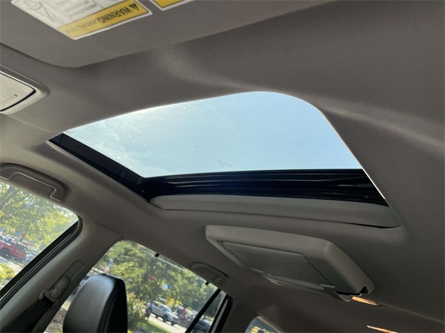 used 2022 Honda Pilot car, priced at $34,311