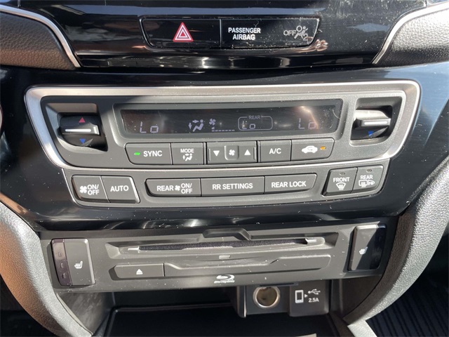 used 2022 Honda Pilot car, priced at $34,311