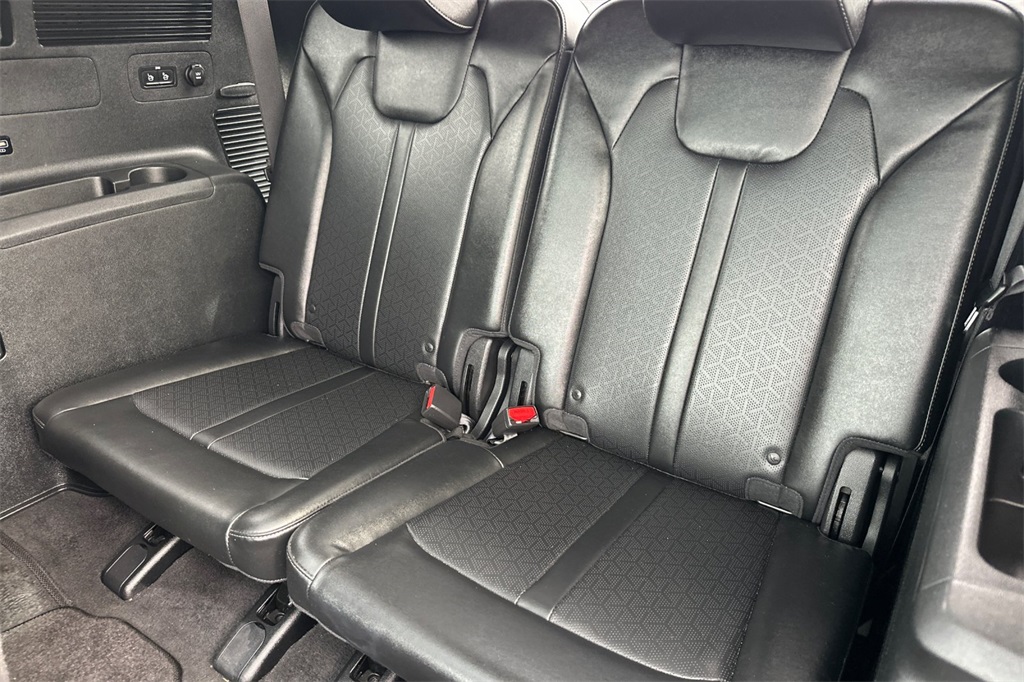 used 2022 Kia Sorento car, priced at $29,960