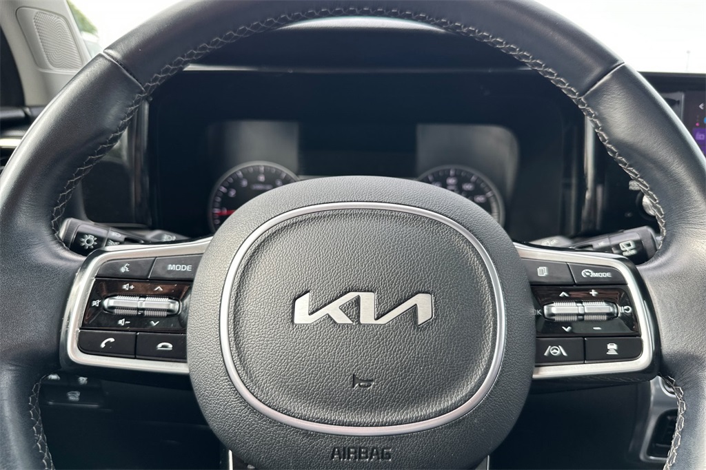 used 2022 Kia Sorento car, priced at $29,960
