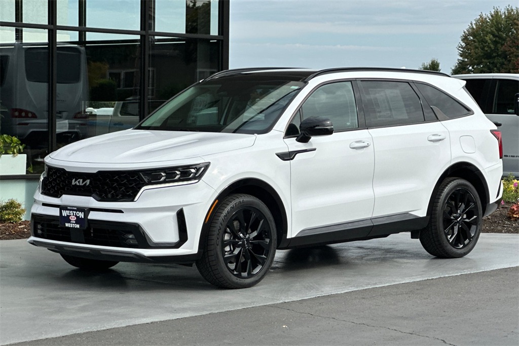 used 2022 Kia Sorento car, priced at $29,960