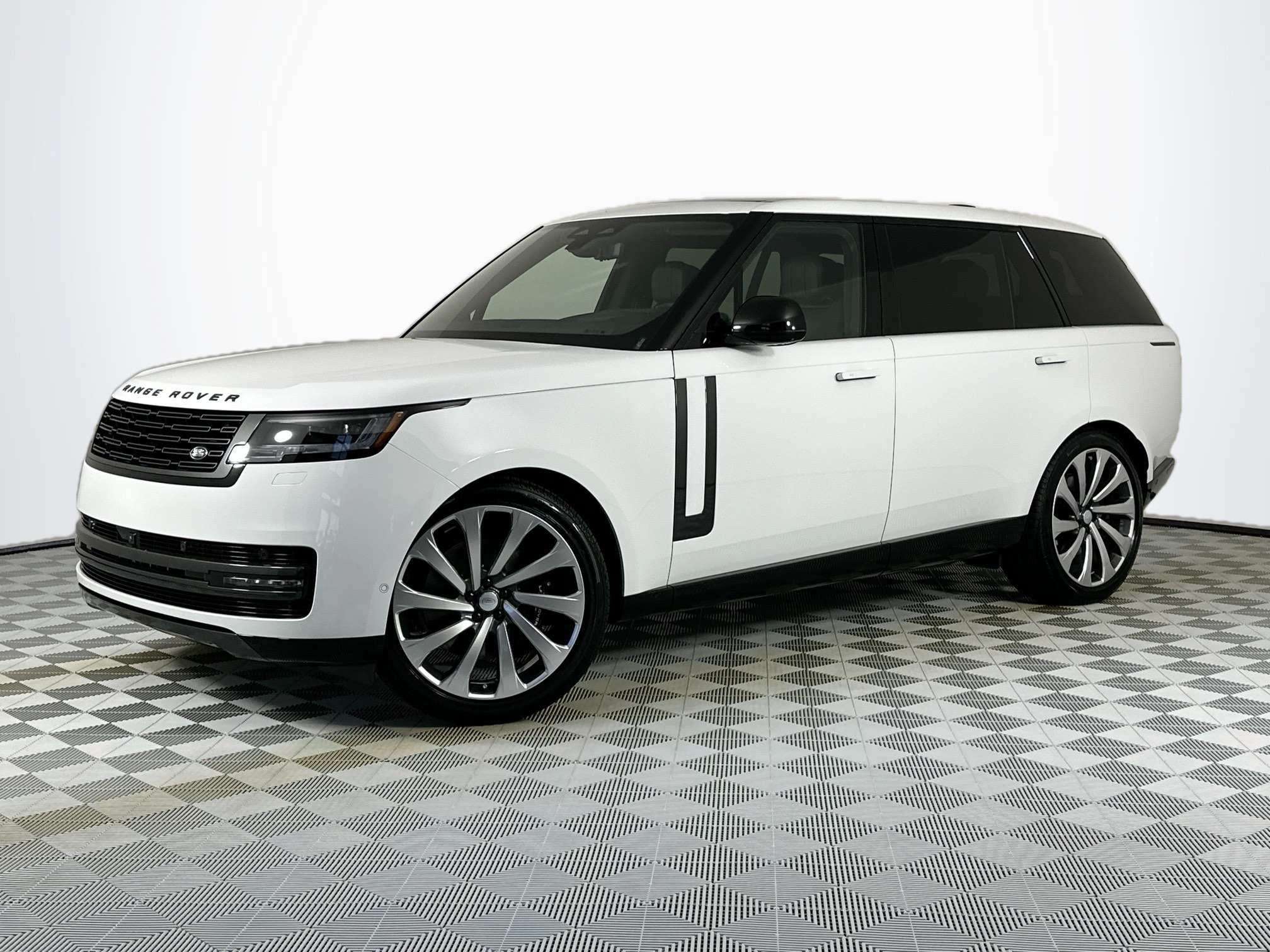 new 2025 Land Rover Range Rover car, priced at $162,175