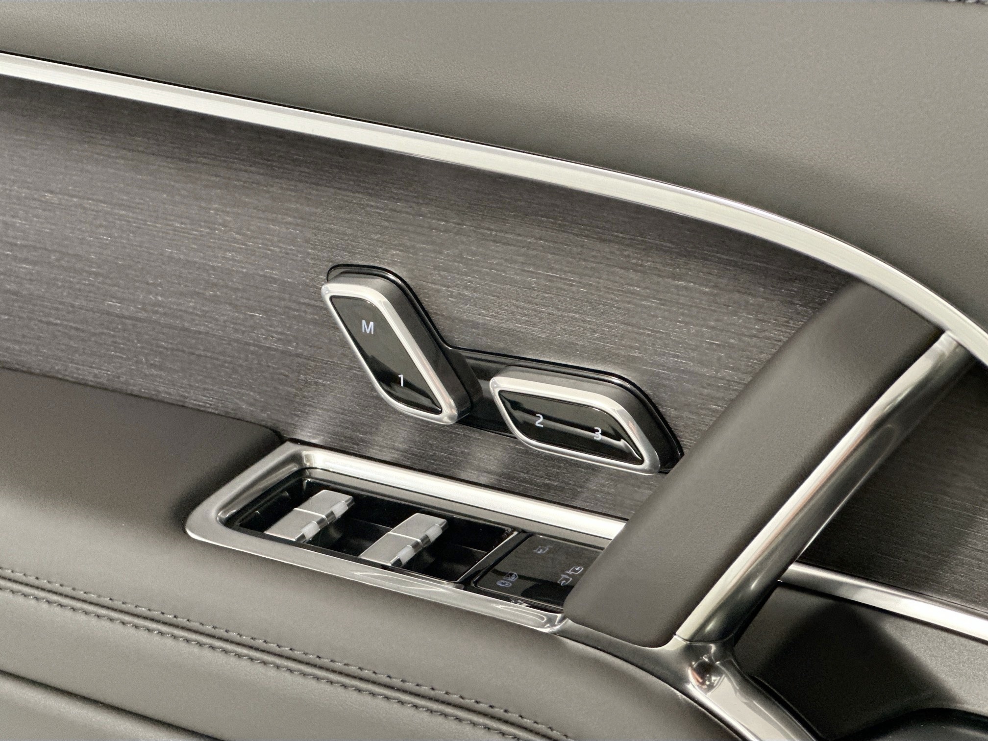 new 2025 Land Rover Range Rover car, priced at $162,175