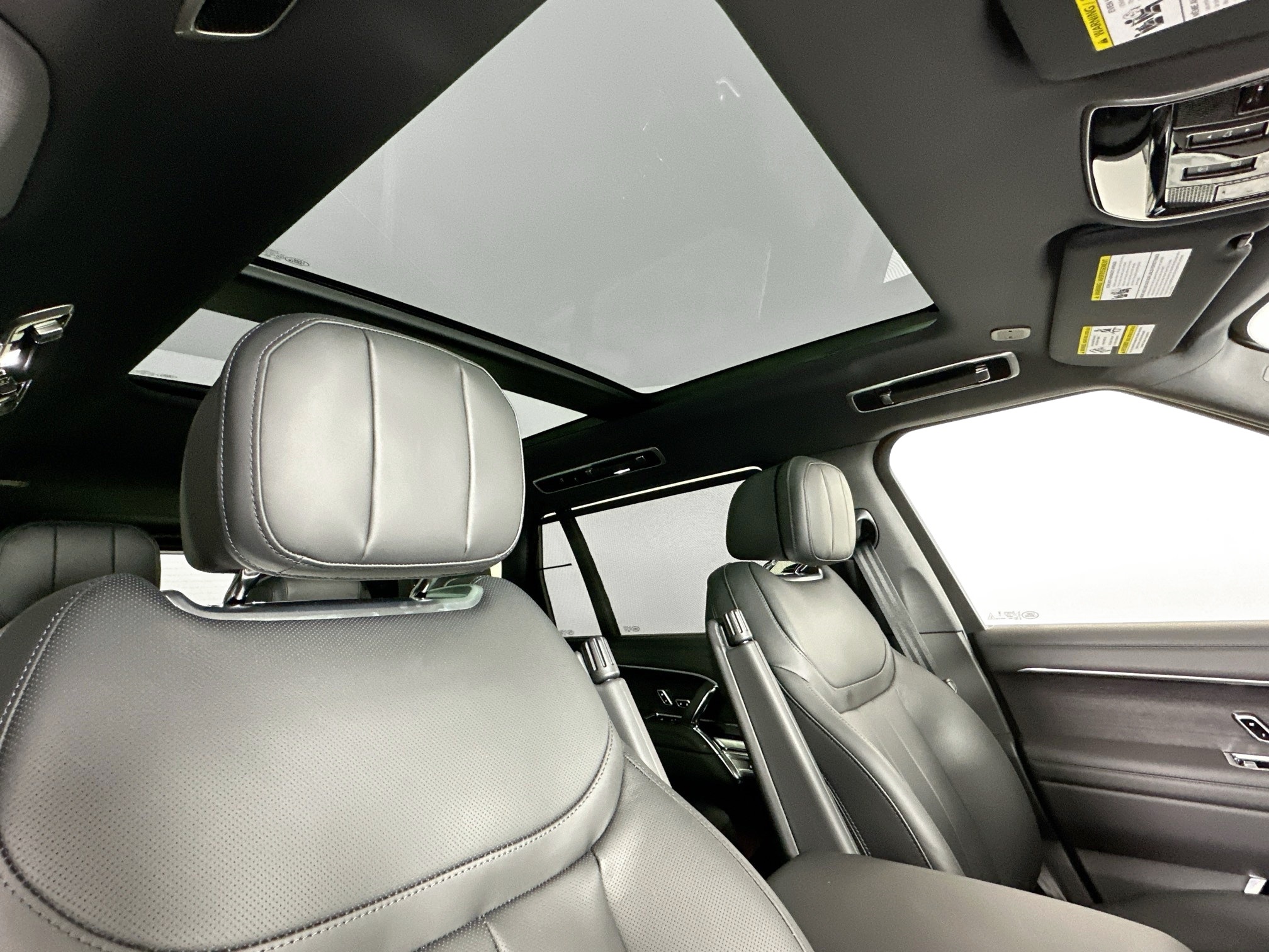 new 2025 Land Rover Range Rover car, priced at $162,175