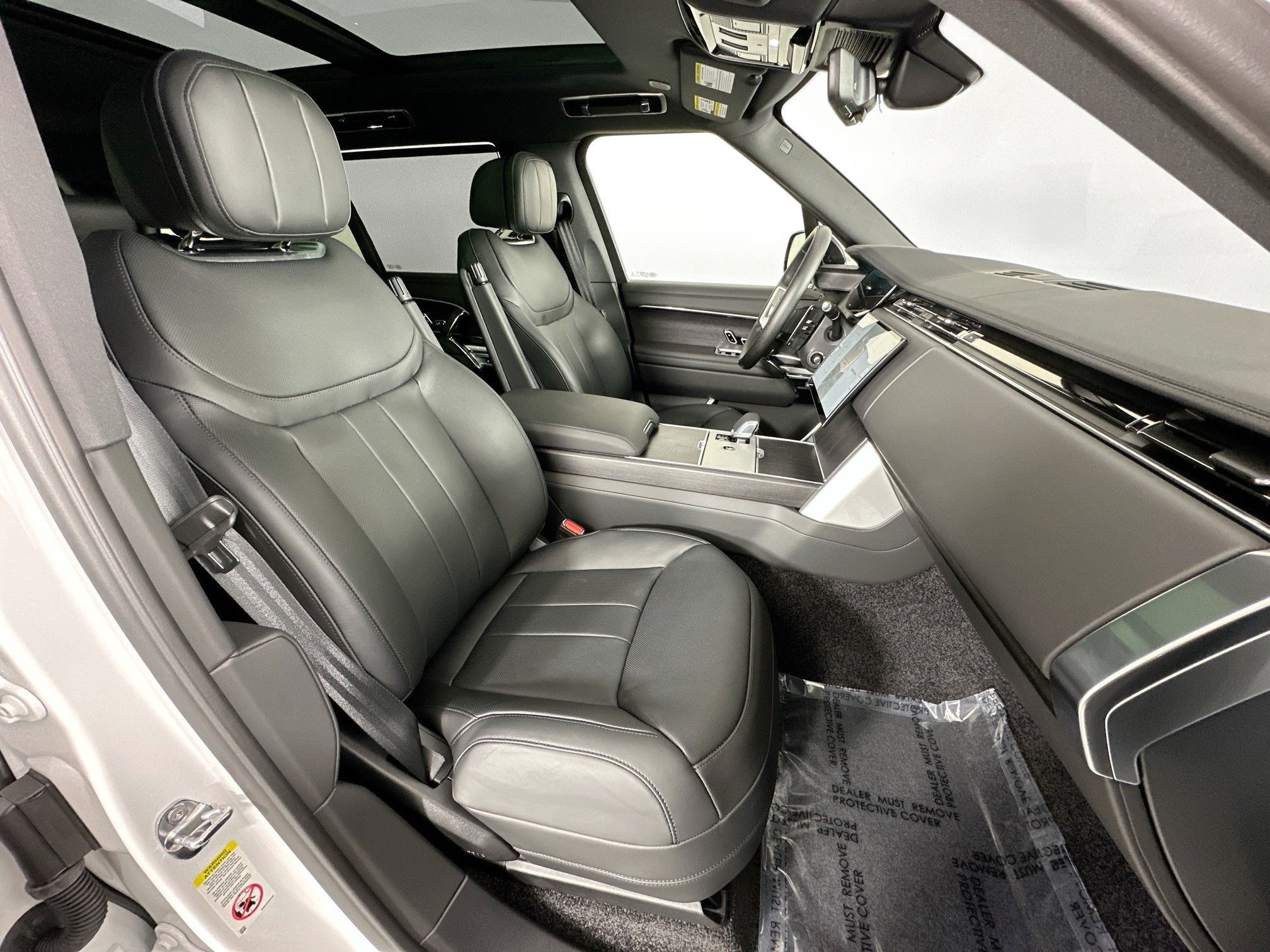 new 2025 Land Rover Range Rover car, priced at $162,175