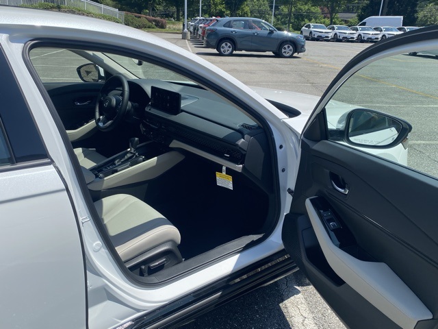 new 2025 Honda Accord Hybrid car, priced at $38,042