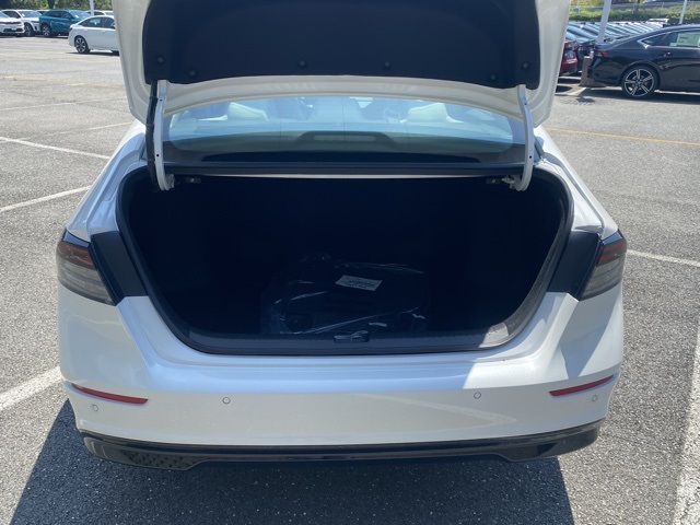 new 2025 Honda Accord Hybrid car, priced at $38,042
