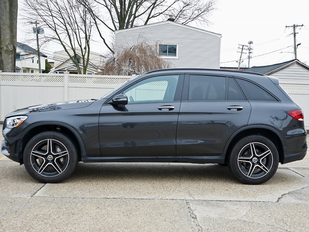 used 2022 Mercedes-Benz GLC car, priced at $23,295