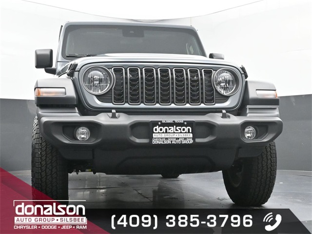 new 2025 Jeep Wrangler car, priced at $43,673