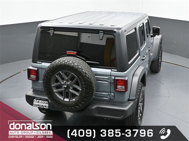 new 2025 Jeep Wrangler car, priced at $43,673