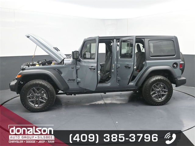 new 2025 Jeep Wrangler car, priced at $43,673