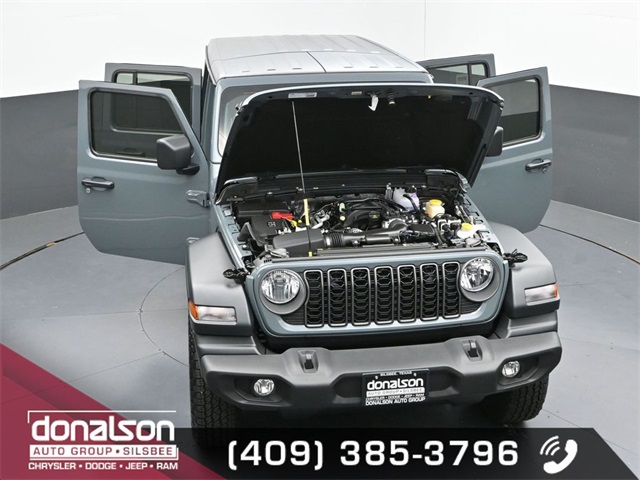 new 2025 Jeep Wrangler car, priced at $43,673