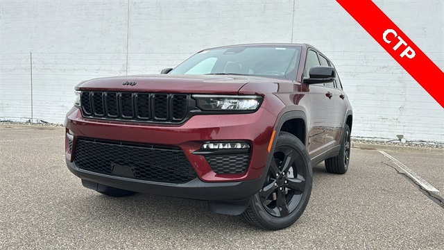 new 2025 Jeep Grand Cherokee car, priced at $48,703