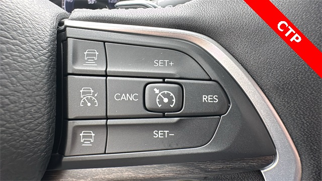 new 2025 Jeep Grand Cherokee car, priced at $48,703