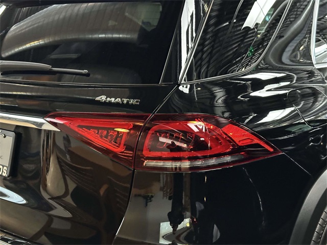 used 2022 Mercedes-Benz GLE car, priced at $45,991