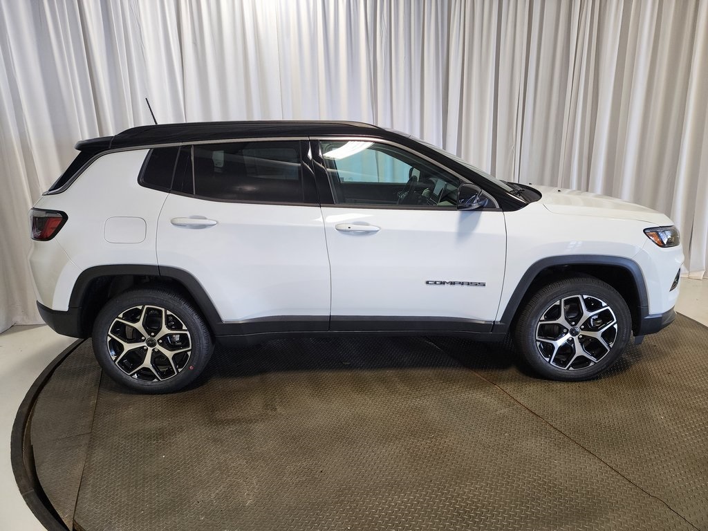 new 2025 Jeep Compass car, priced at $32,131