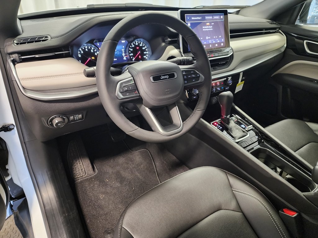 new 2025 Jeep Compass car, priced at $32,131