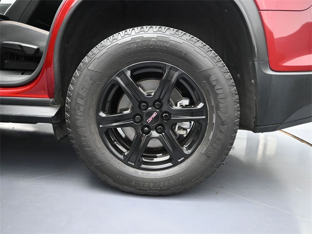 used 2022 GMC Acadia car, priced at $25,041