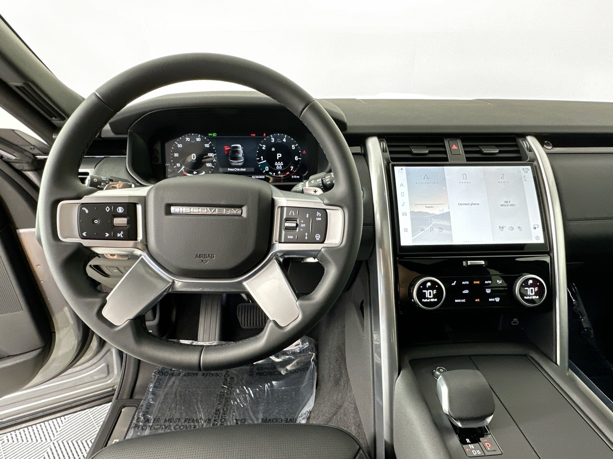 used 2025 Land Rover Discovery car, priced at $63,449