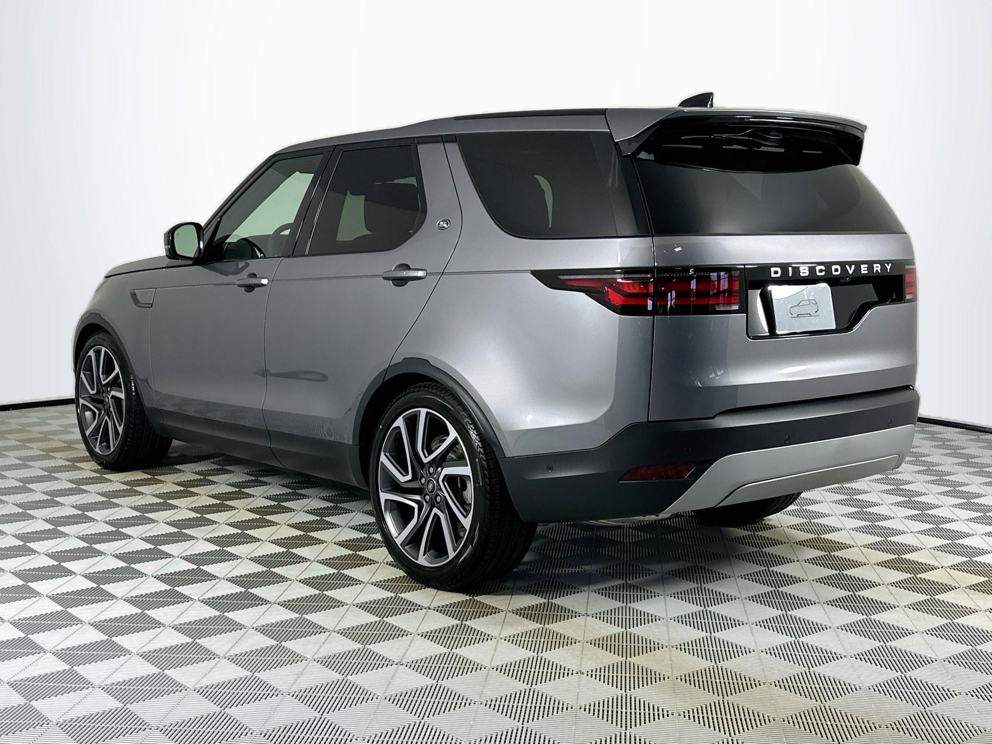 used 2025 Land Rover Discovery car, priced at $63,449