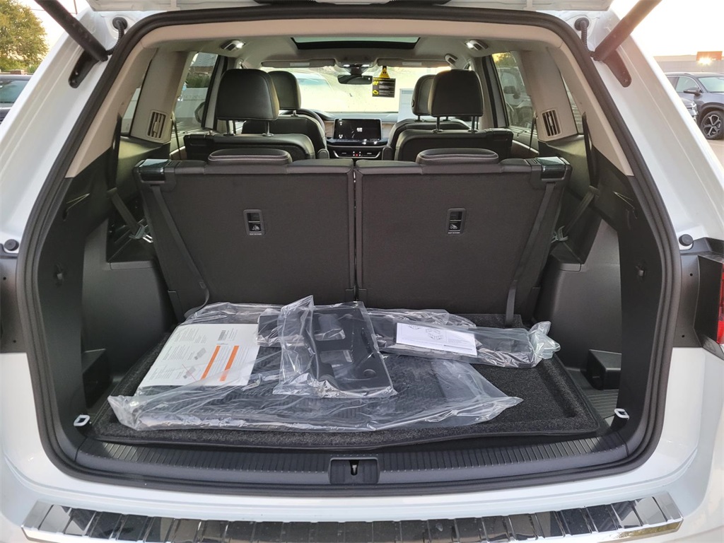 new 2026 Volkswagen Atlas car, priced at $43,708