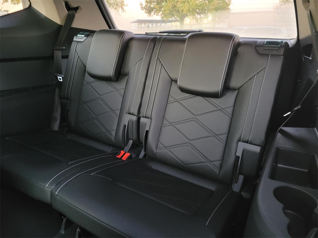 new 2026 Volkswagen Atlas car, priced at $43,708