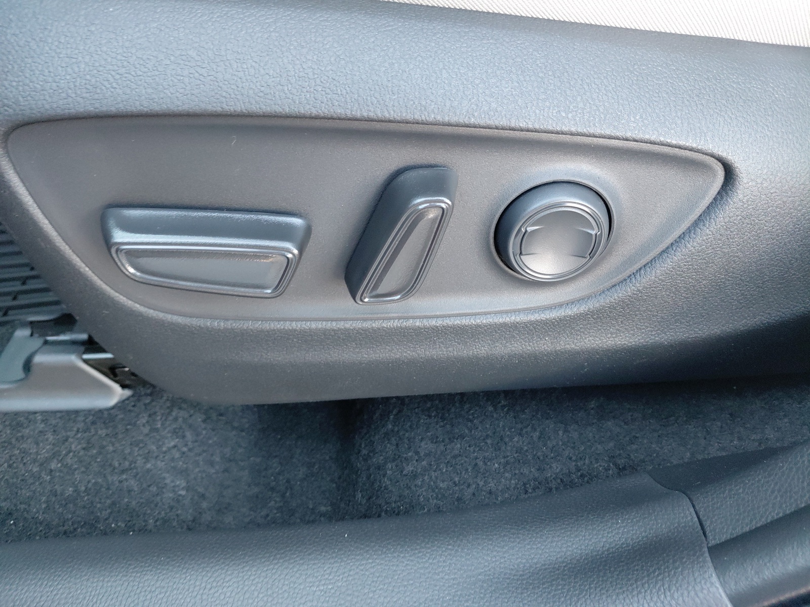 new 2025 Toyota RAV4 Hybrid car, priced at $39,633