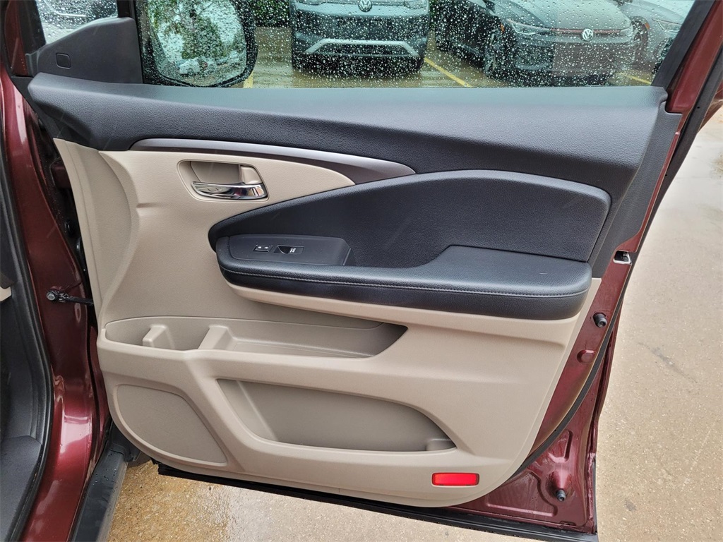 used 2019 Honda Pilot car, priced at $18,990