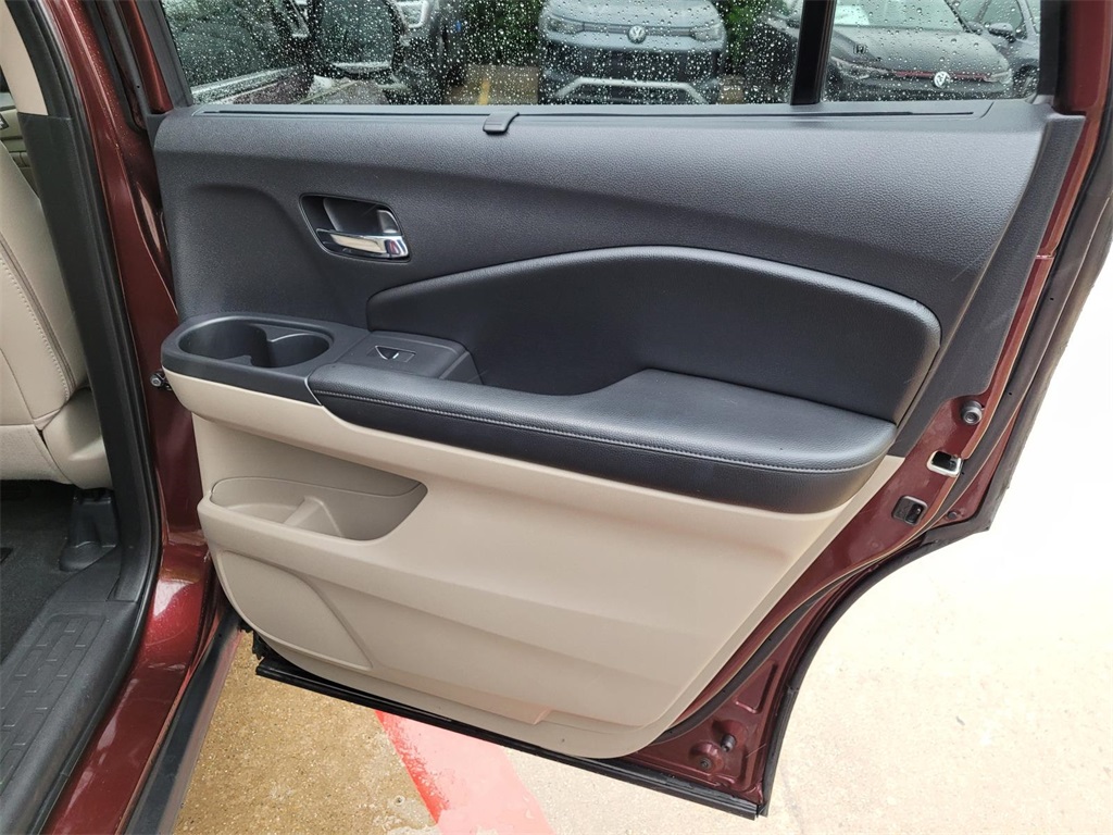 used 2019 Honda Pilot car, priced at $18,990