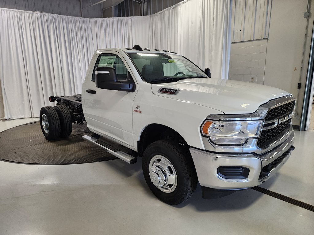 new 2024 Ram 3500 car, priced at $59,730