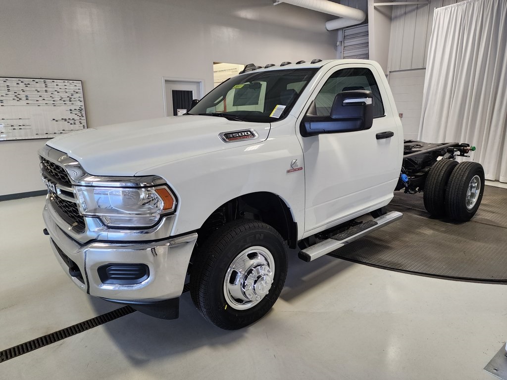 new 2024 Ram 3500 car, priced at $59,730