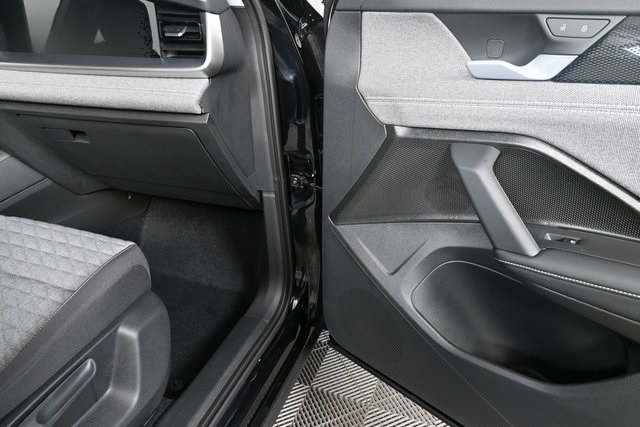 new 2025 Volkswagen Tiguan car, priced at $33,561