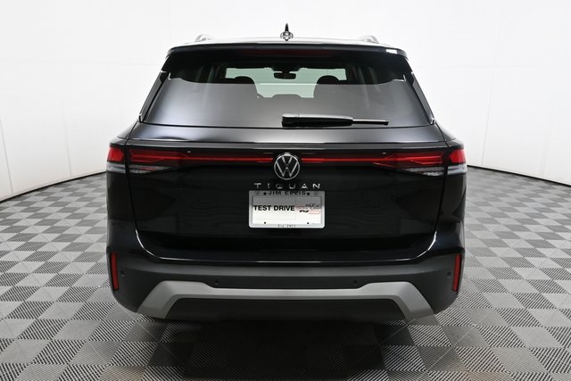 new 2025 Volkswagen Tiguan car, priced at $33,561