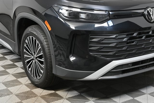 new 2025 Volkswagen Tiguan car, priced at $33,561