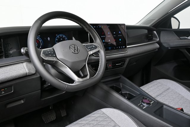 new 2025 Volkswagen Tiguan car, priced at $33,561
