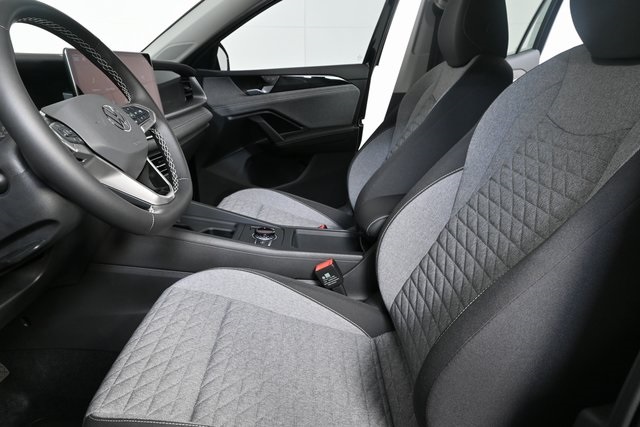 new 2025 Volkswagen Tiguan car, priced at $33,561
