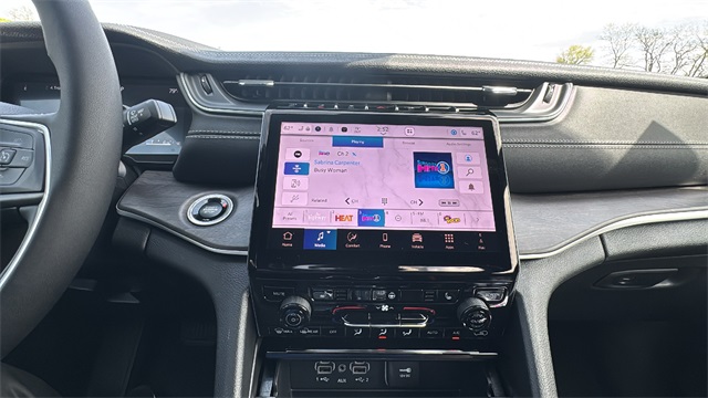 new 2025 Jeep Grand Cherokee L car, priced at $48,215