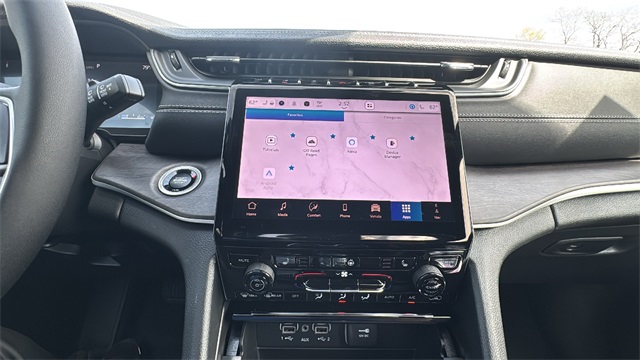 new 2025 Jeep Grand Cherokee L car, priced at $48,215