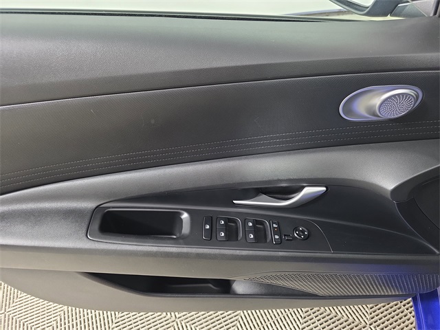 used 2024 Hyundai Elantra car