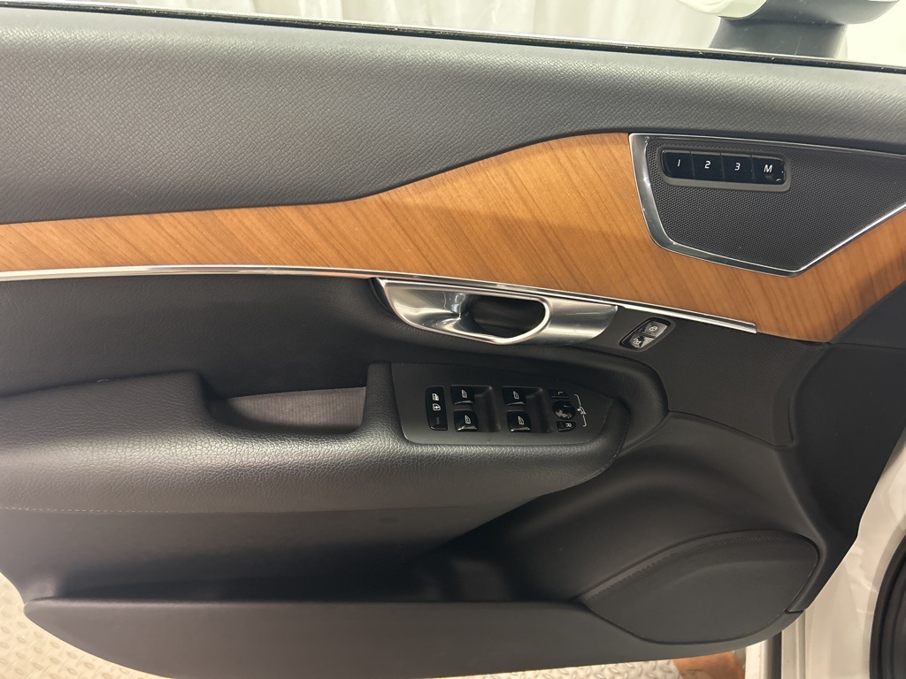 used 2022 Volvo XC90 car, priced at $29,390