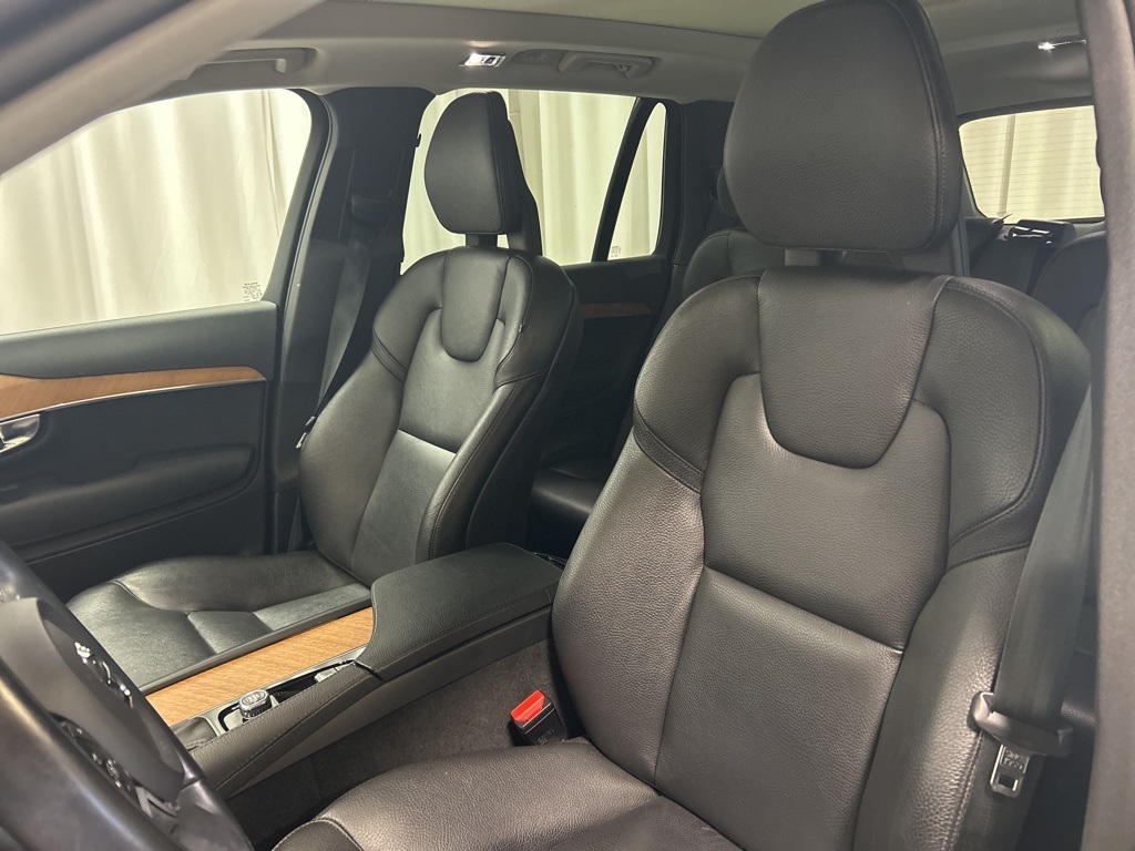 used 2022 Volvo XC90 car, priced at $29,390