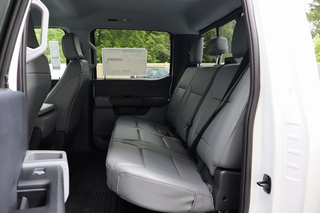 new 2025 Ford F-550SD car, priced at $81,860