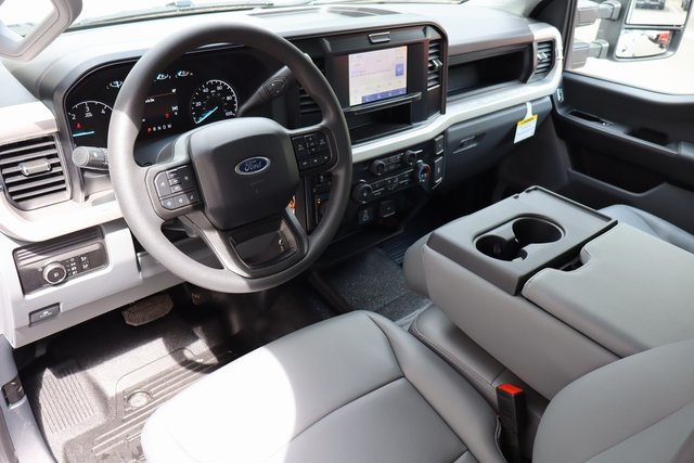 new 2025 Ford F-550SD car, priced at $81,860