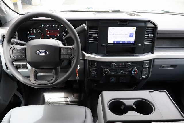 new 2025 Ford F-550SD car, priced at $81,860