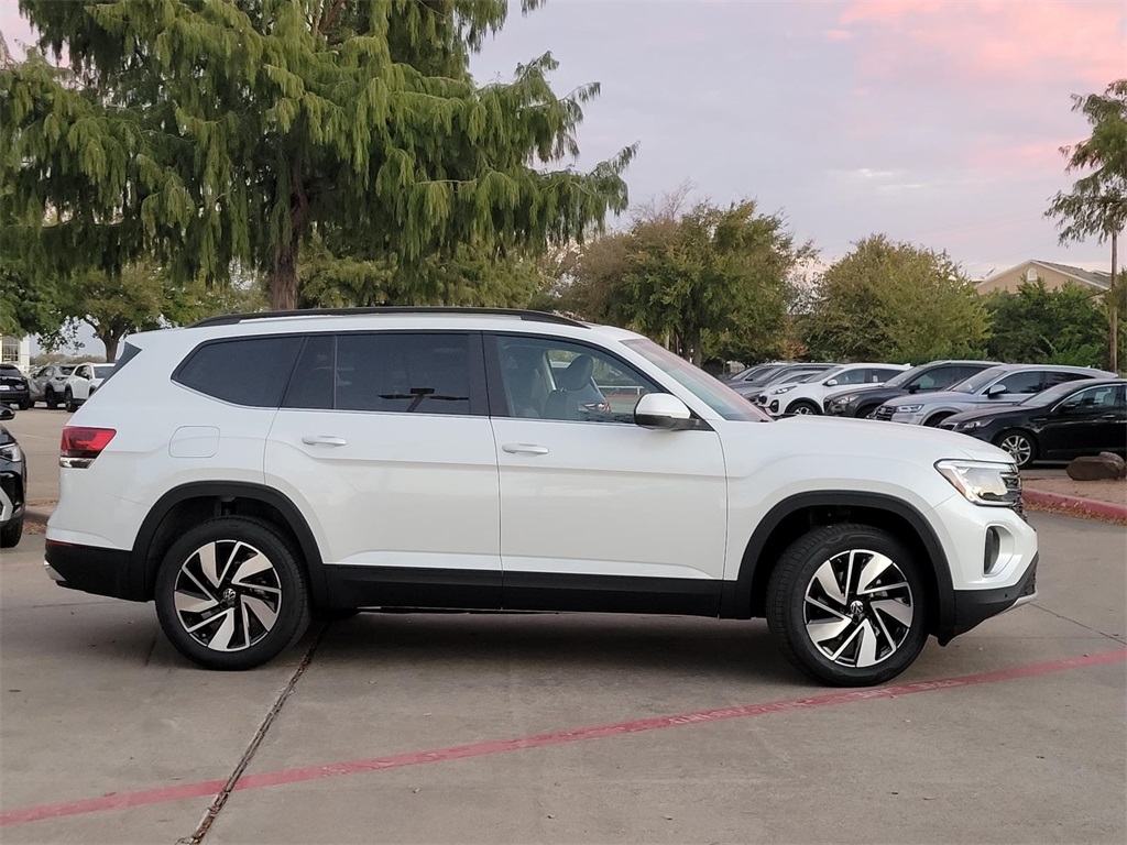 new 2026 Volkswagen Atlas car, priced at $43,610