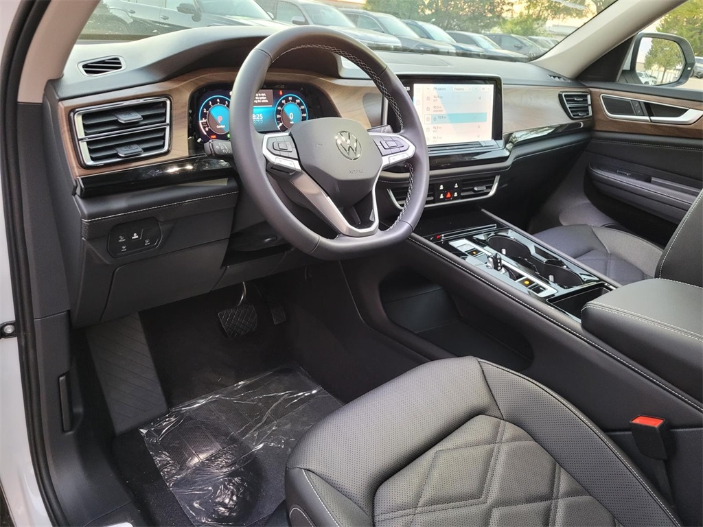 new 2026 Volkswagen Atlas car, priced at $43,610