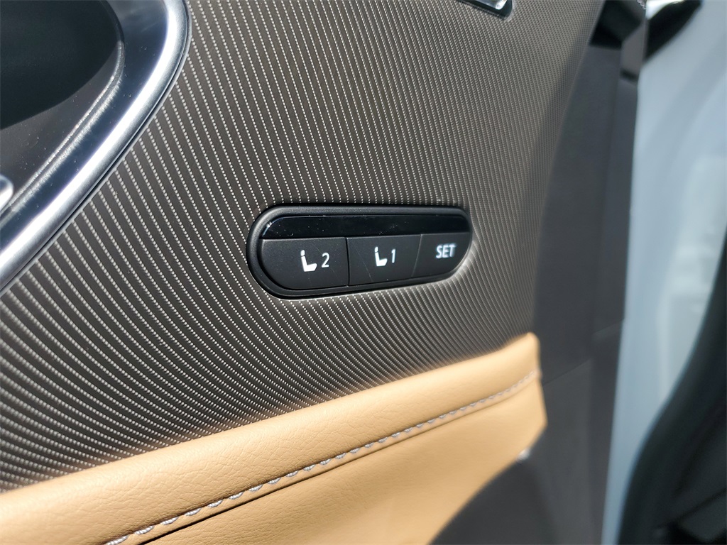 new 2025 INFINITI QX80 car, priced at $85,300