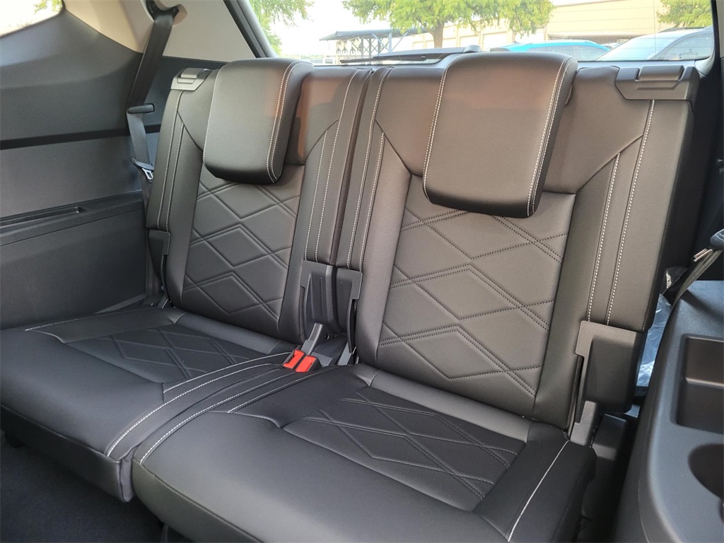 new 2026 Volkswagen Atlas car, priced at $41,386