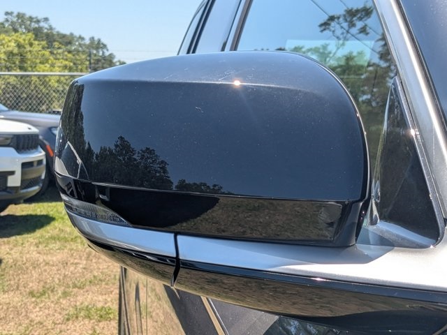 new 2025 Jeep Grand Cherokee car, priced at $56,560