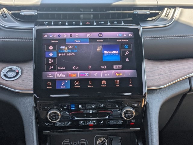 new 2025 Jeep Grand Cherokee car, priced at $56,560